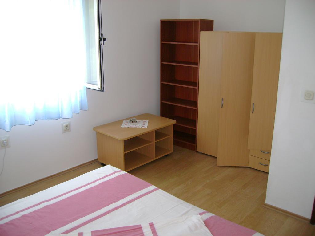Apartment Zagor Каштела Екстер'єр фото