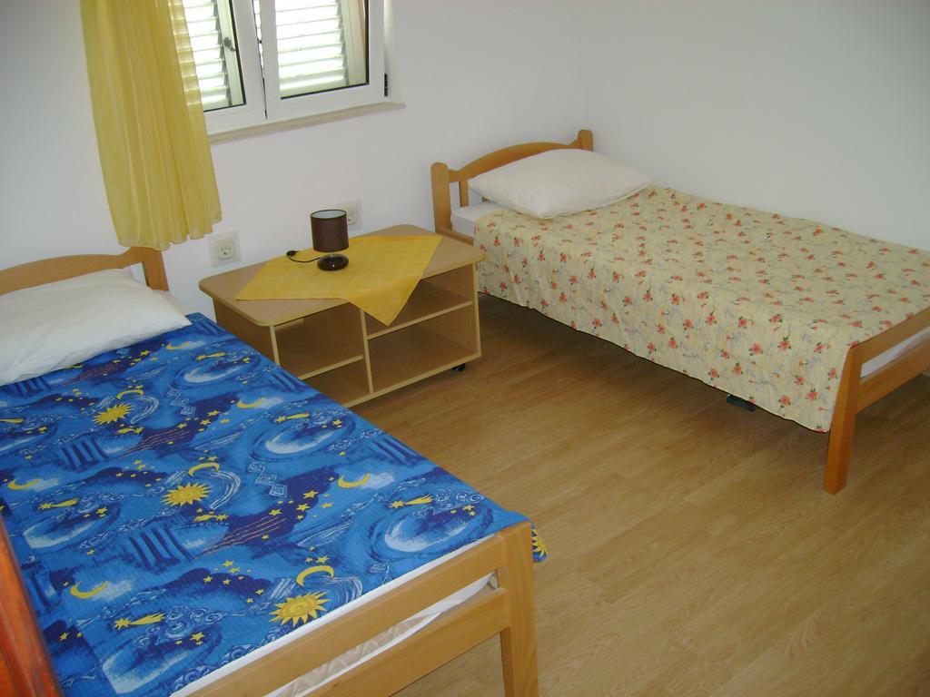 Apartment Zagor Каштела Екстер'єр фото