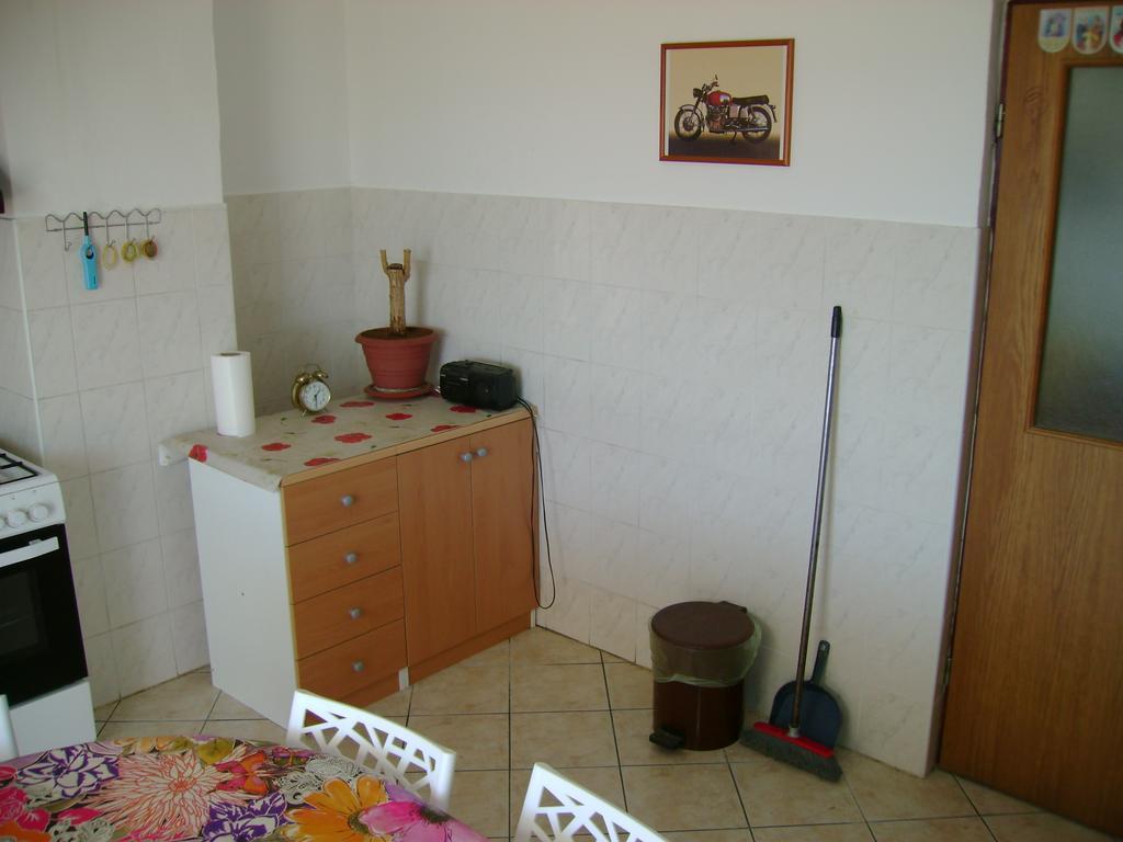Apartment Zagor Каштела Екстер'єр фото